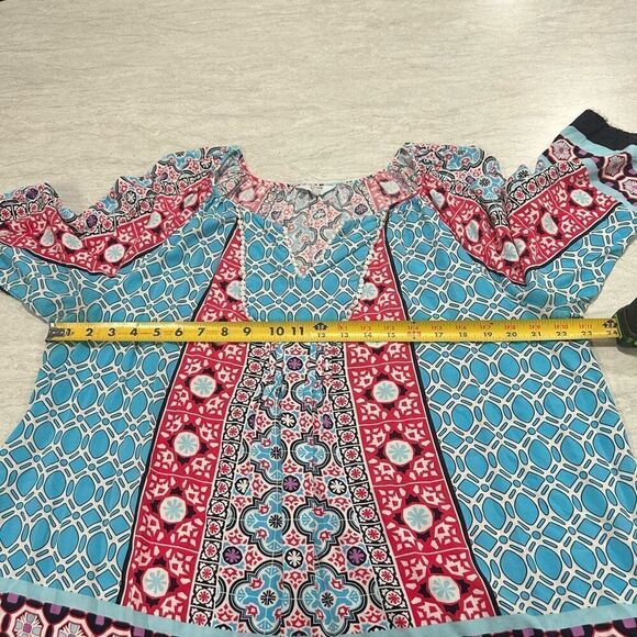 Crown & Ivy Women’s Red Blue V Neck Floral 3/4 Sleeve Top Size 2X - Picture 11 of 15